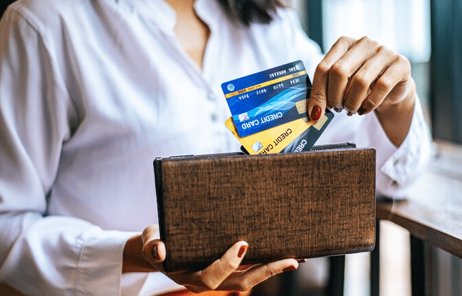 Diving into canadian credit cards: No fees and beyond!