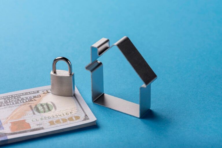 Home insurance in the U.S.: why costs are surging