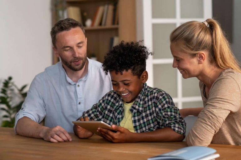 Student loans in the U.S.: how families are redefining strategies