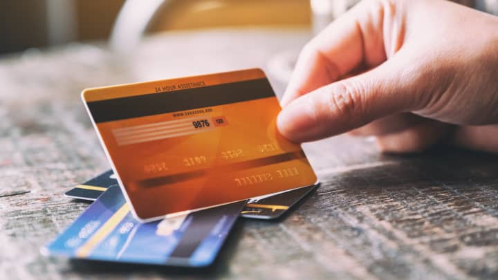Tips for managing multiple credit cards in the US