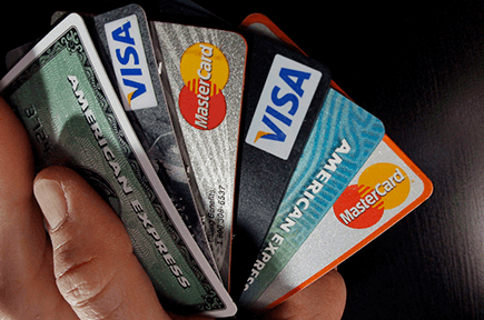 How to choose the ideal debit card for your needs in the USA!