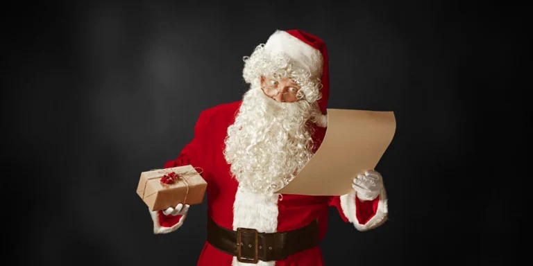 Strategically using credit cards for seasonal shopping: Black Friday, Christmas, and beyond
