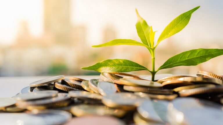 The impact of green credit on the financial planning of Americans