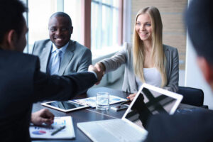 Maximizing financial benefits: How to use bank loyalty programs for discounts on fees and services