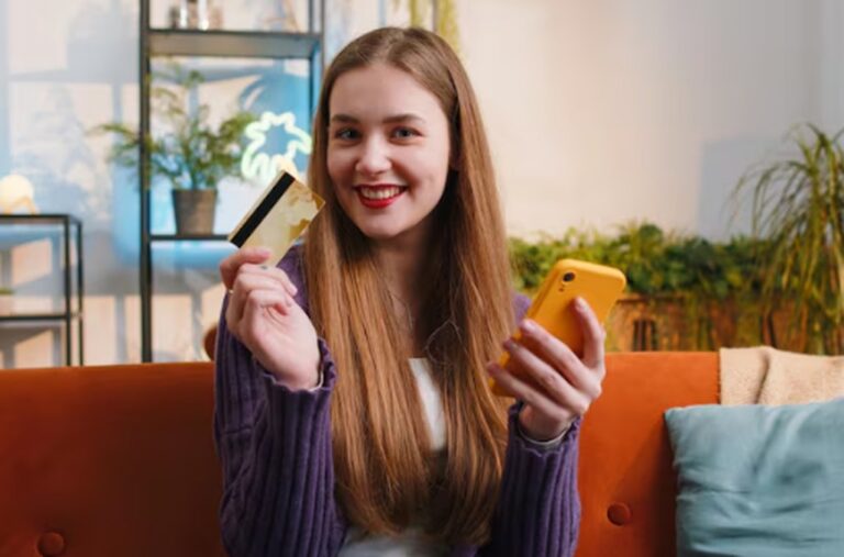 Cards for Generation Z: How Banks and Fintechs Are Designing Products for Young Adults in the U.S.