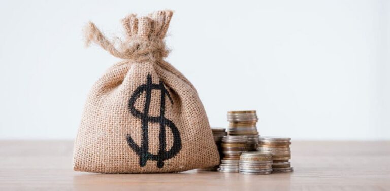 Balancing student loan repayment and financial goals: Smart strategies for a secure future