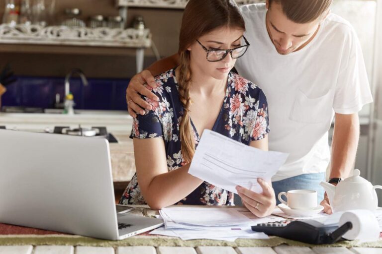 Finances for couples in the US: How to merge accounts, set rules, and avoid conflicts?