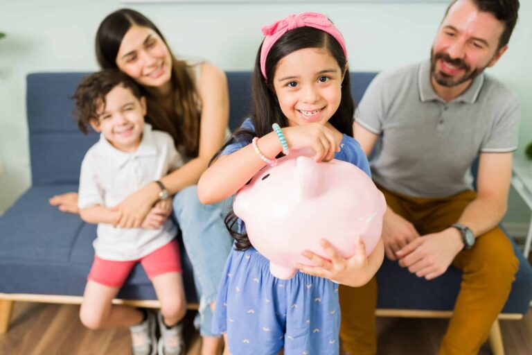 Por que mentir sobre dinheiro pode prejudicar a educação financeira das crianças?