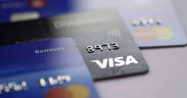 Cartão de crédito Coop Fácil Internacional: Aprenda a solicitar o seu!