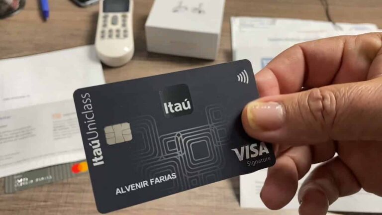 Cartão Itaú Uniclass Visa Signature: Anuidade gratuita, programa de pontos e benefícios exclusivos da bandeira!