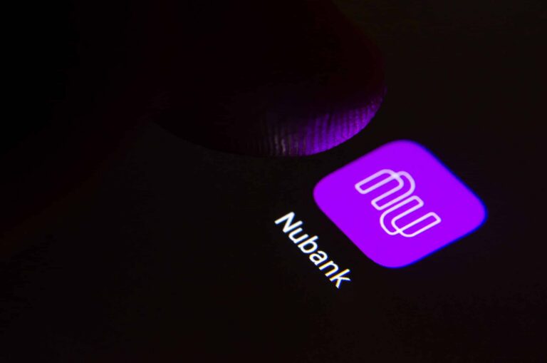 Aprenda a utilizar o limite do Nubank para sacar dinheiro