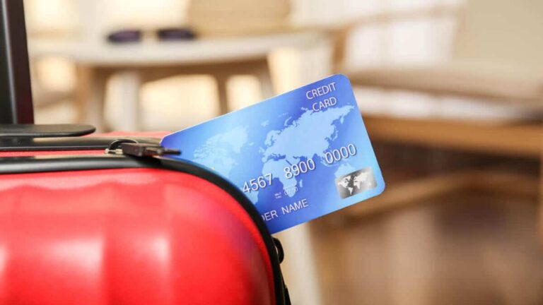 Cartões de crédito para viagens de negócios: Otimizando benefícios e milhas!