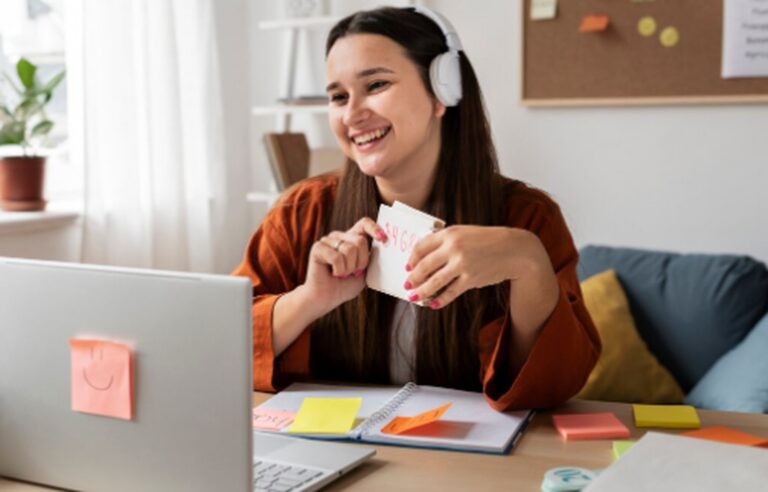 Aulas particulares online: como ensinar e ganhar de casa?