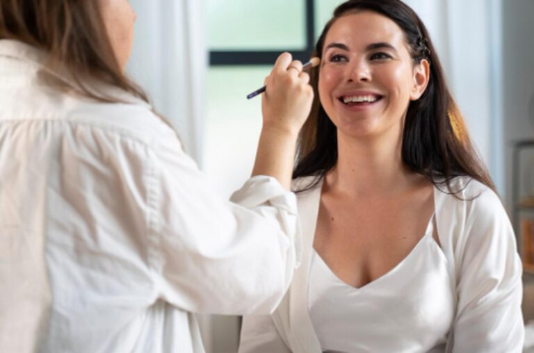 Estética e beleza em casa: serviços que geram lucro rápido