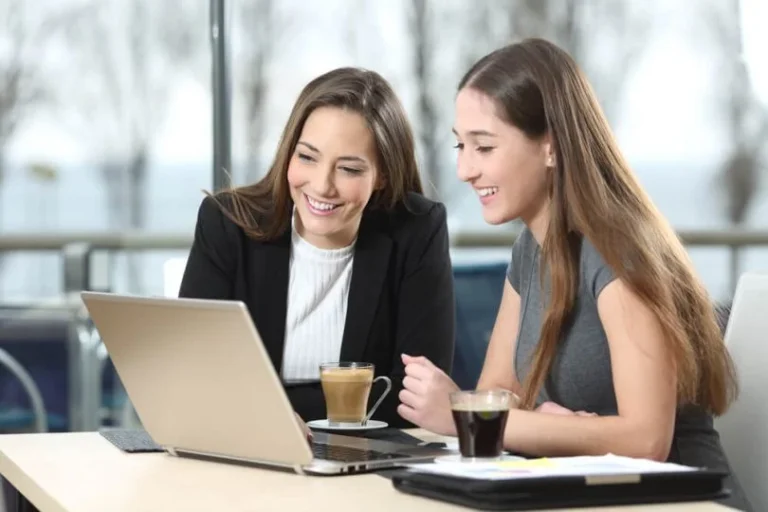 Consultoria online para mulheres: como transformar conhecimento em serviço lucrativo