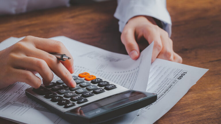 Tributário: Quais tributos uma empresa paga mensalmente?