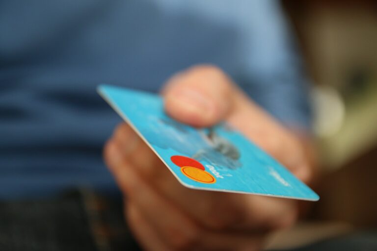 Conheça os melhores cartões de crédito com cashback
